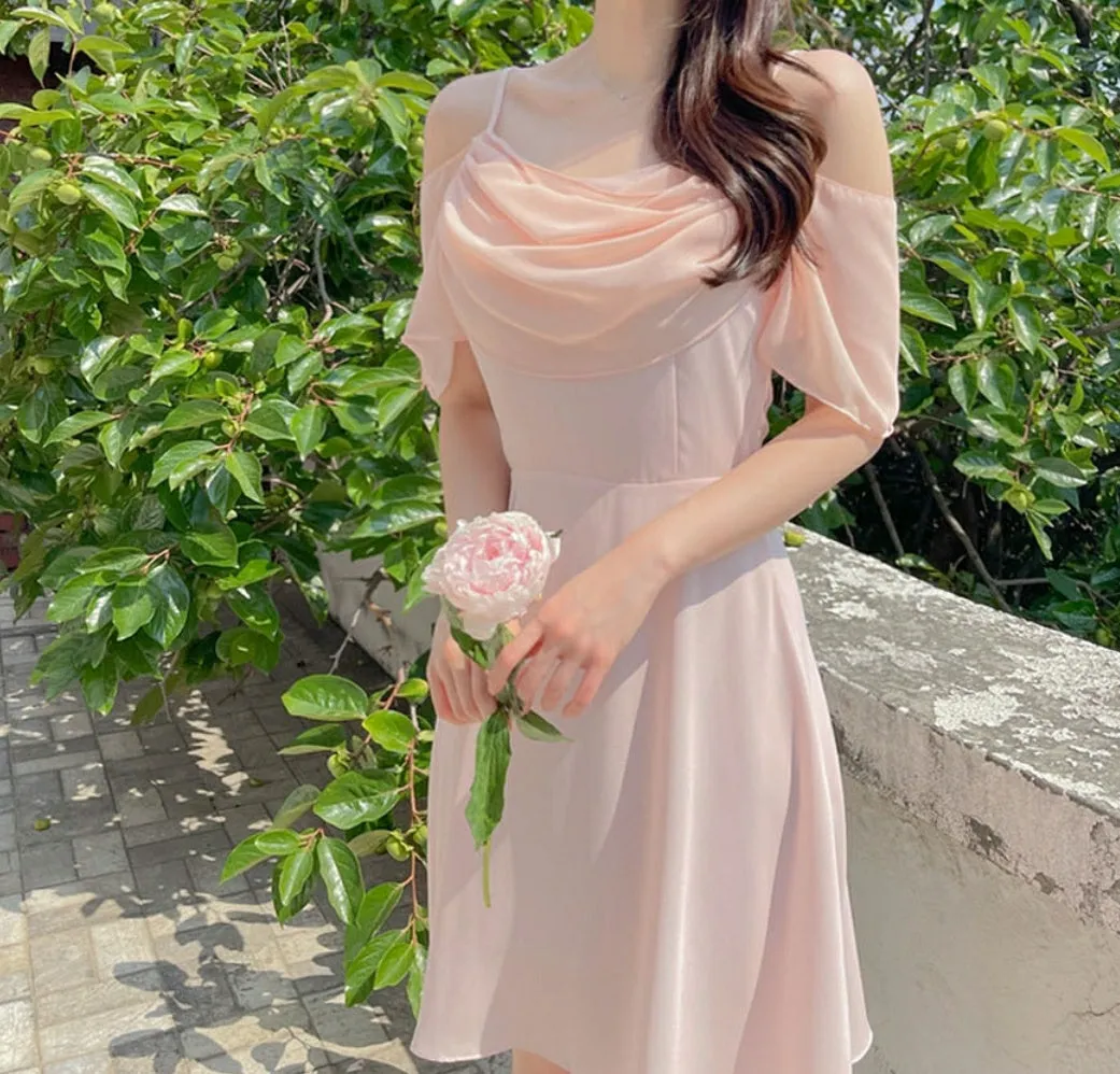 Chiffon off-shoulders dress