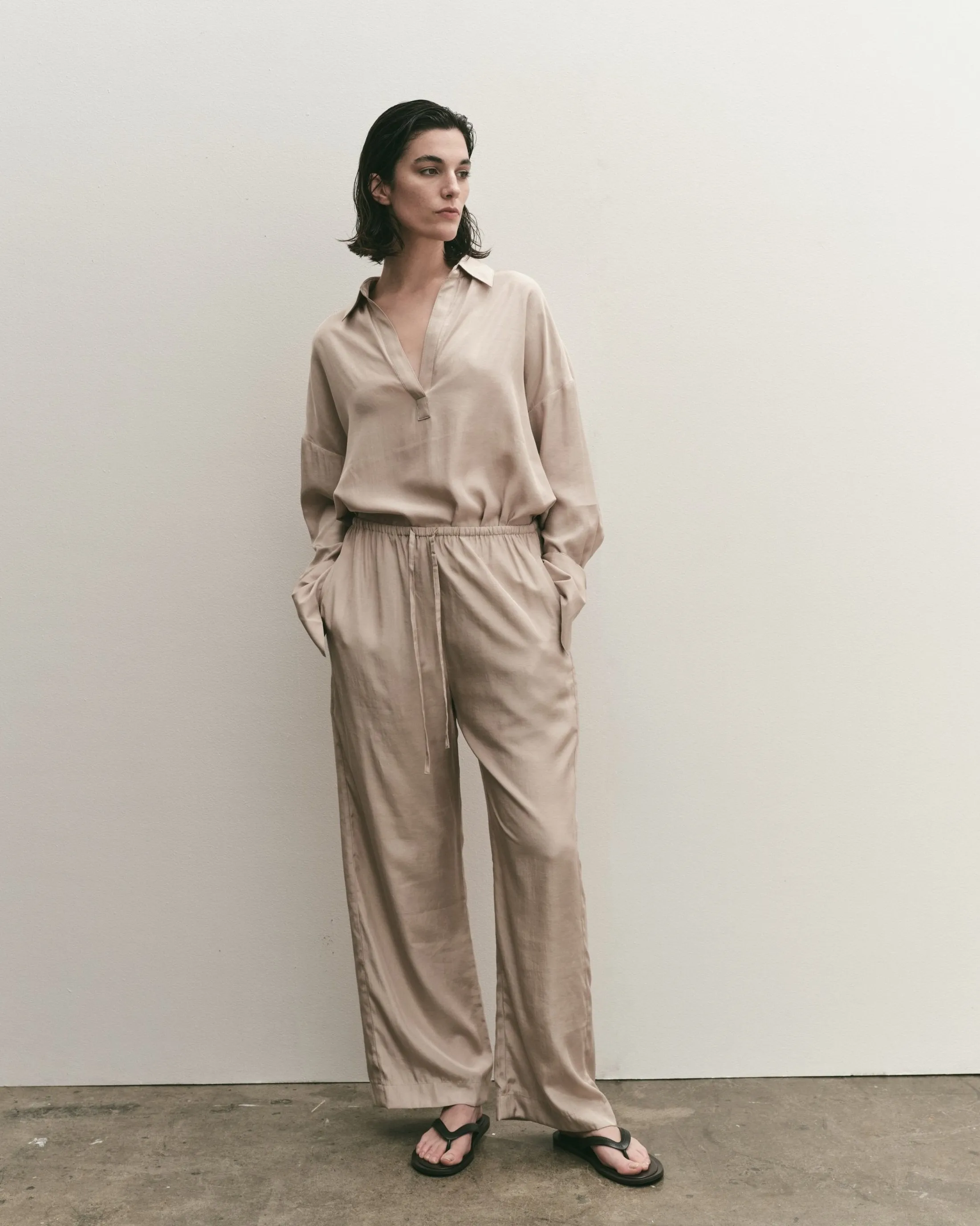 DRAWSTRING WIDE LEG PANTS