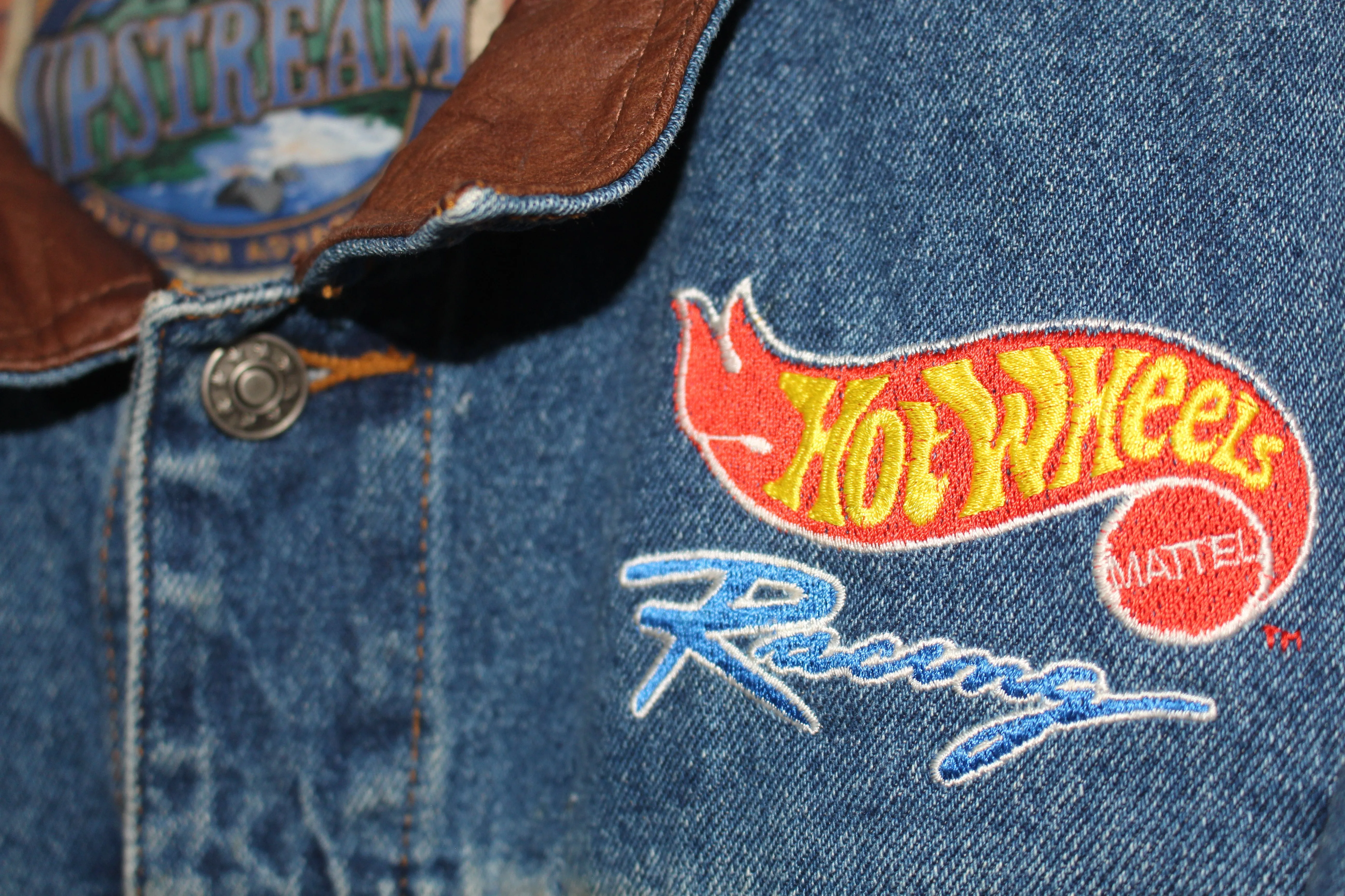 Rare Hot Wheels Racing NASCAR Richard Petty #43 Autographed Denim Jacket (M)